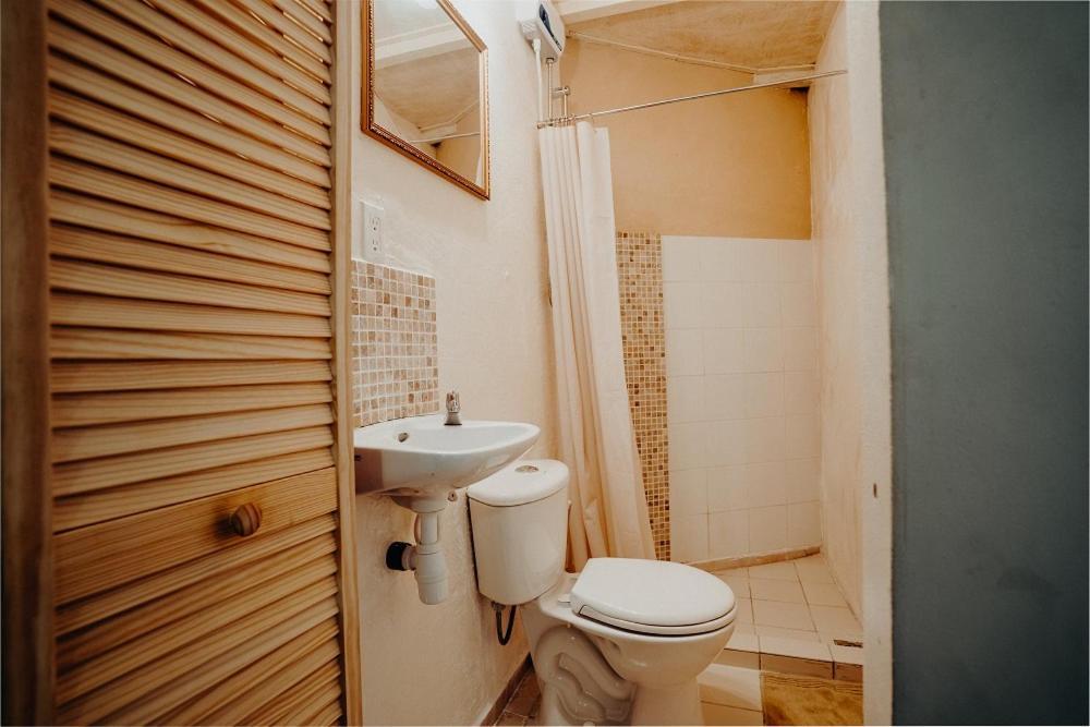 Homey Vacation And Carrental Willemstad Exterior photo